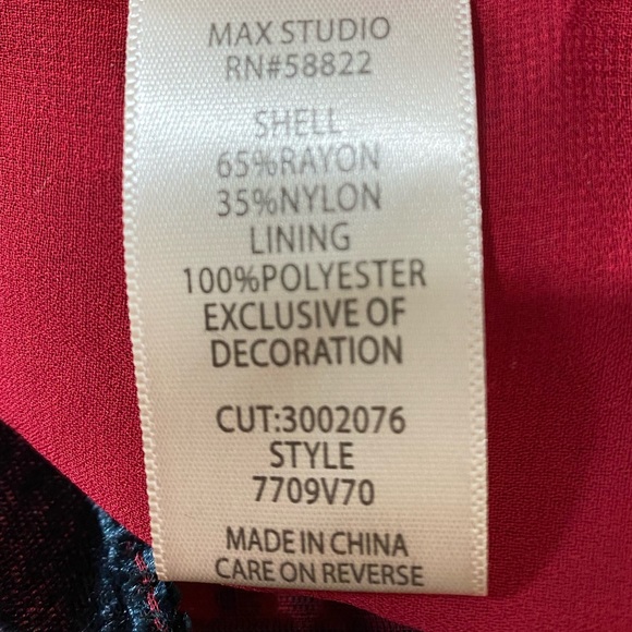 MAX STUDIO || Woman’s Sleeveless blouse size Medium/ large - Picture 5 of 7